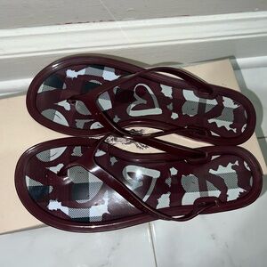 Burberry Heart Logo Thong Sandals